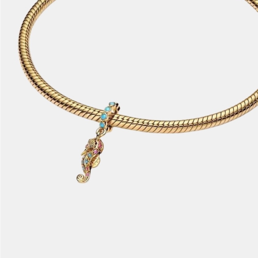 New Seahorse Dangle Charm - Picture 2 of 2
